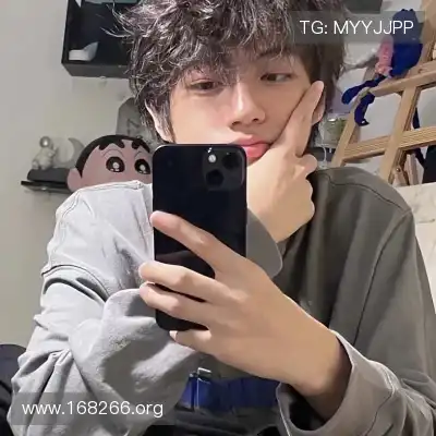 卫菡杉